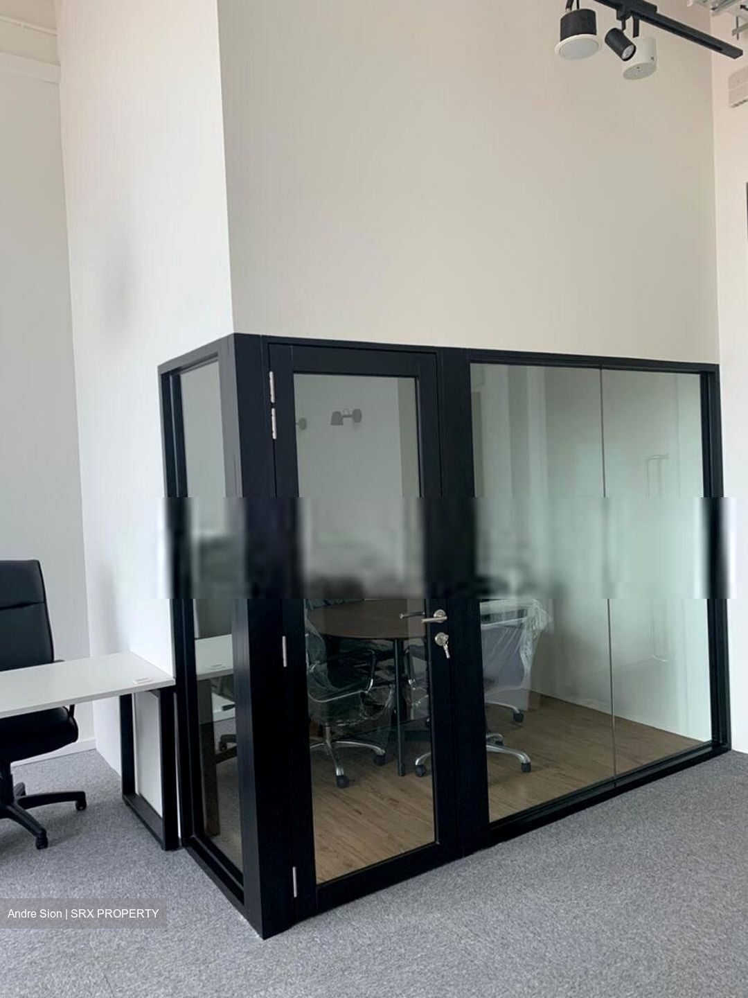 Centrium Square (D8), Office #452398531
